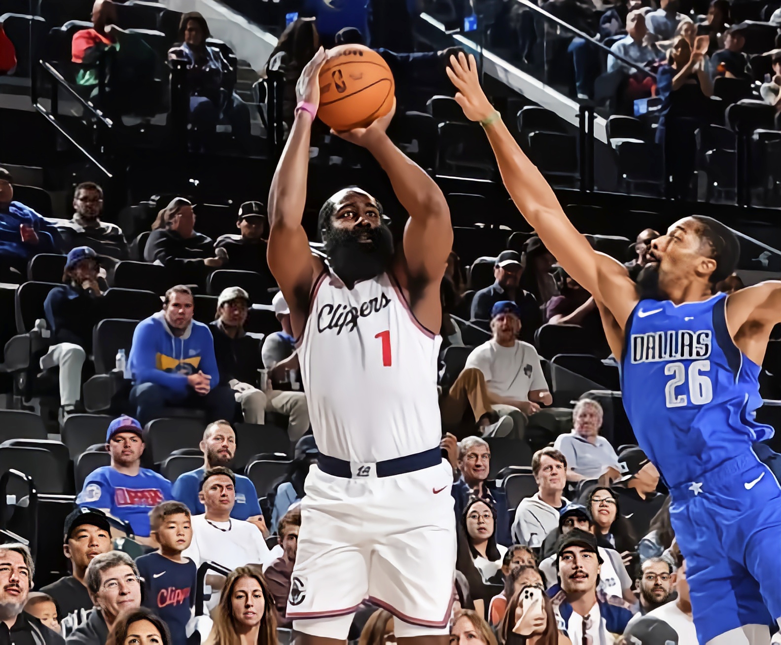 爱游戏官方-独行侠碾压雷霆，克莱状态火热