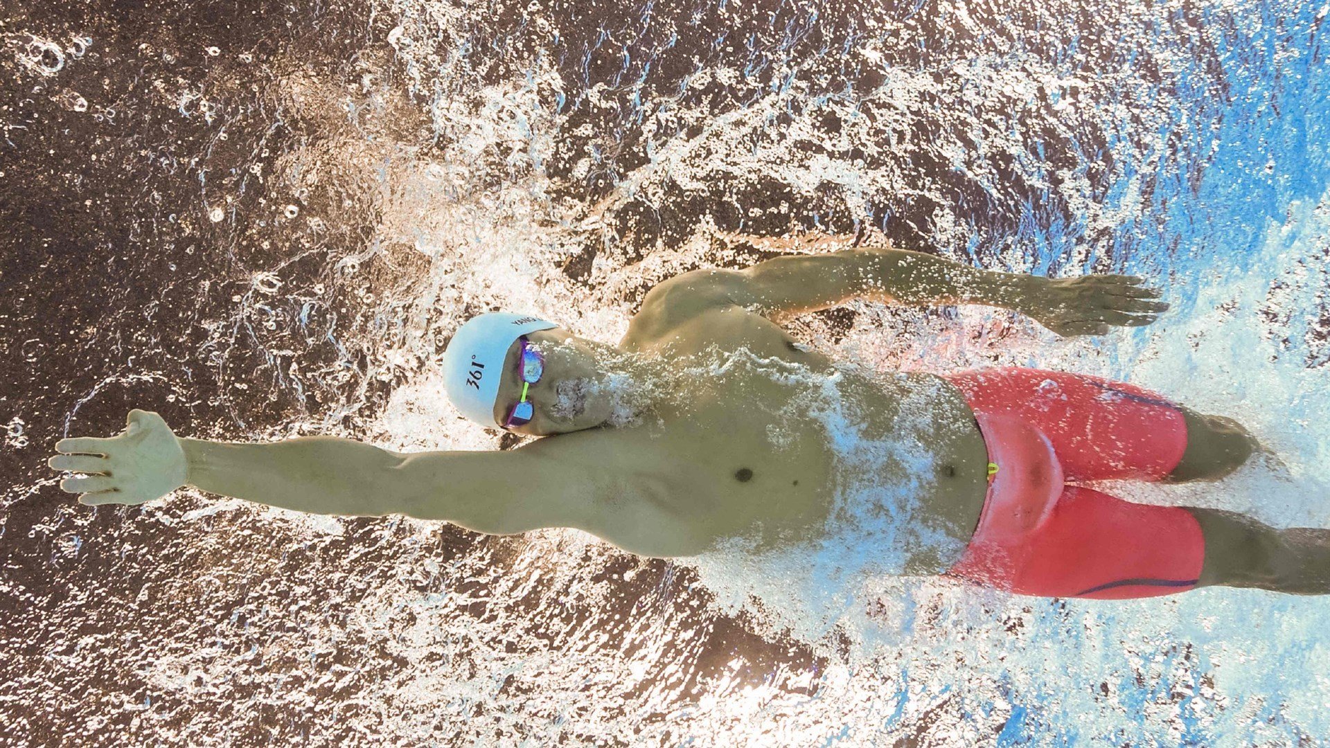 武切维奇关键节点连续得分,山西队压制太阳,团队篮球的东方智慧