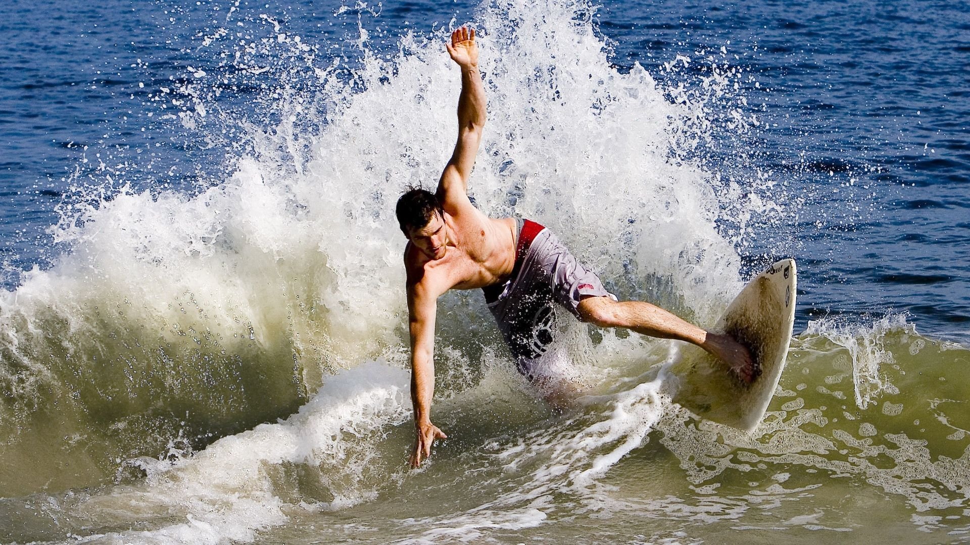 世界杯2026-哈利伯顿爆发撕裂活塞防线，开拓者关键战突围锁定季后赛曙光